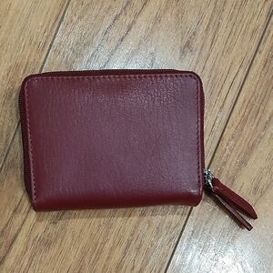 Source Unknown Burgundy Zip Wallet